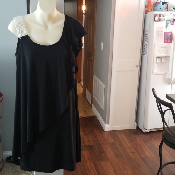 Jcpenney Dresses | Classy Little Black Dress | Color: Black/Silver | Size: 6 | Missmolly606's Closet Jcpenney Dresses | Classy Little Black Dress | Color: Black/Silver | Size: 6 | Missmolly606's Closet